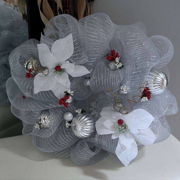 MC2 | winter berries wreath - Picture 5 of 7